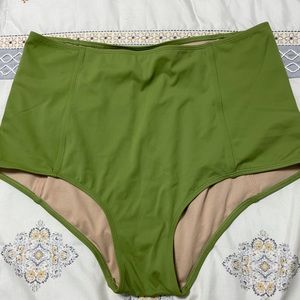 Kortni Jeane bottoms